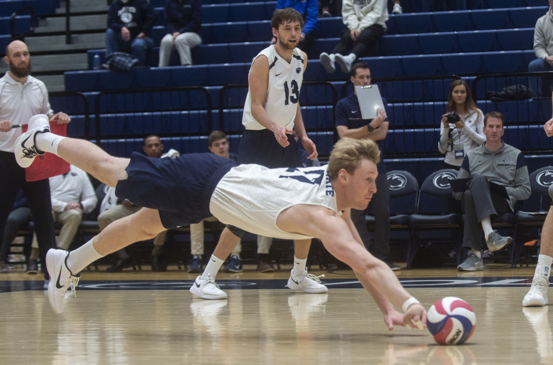 Men's Volleyball vs. St. Francis, Falck Lauten (17) Dives